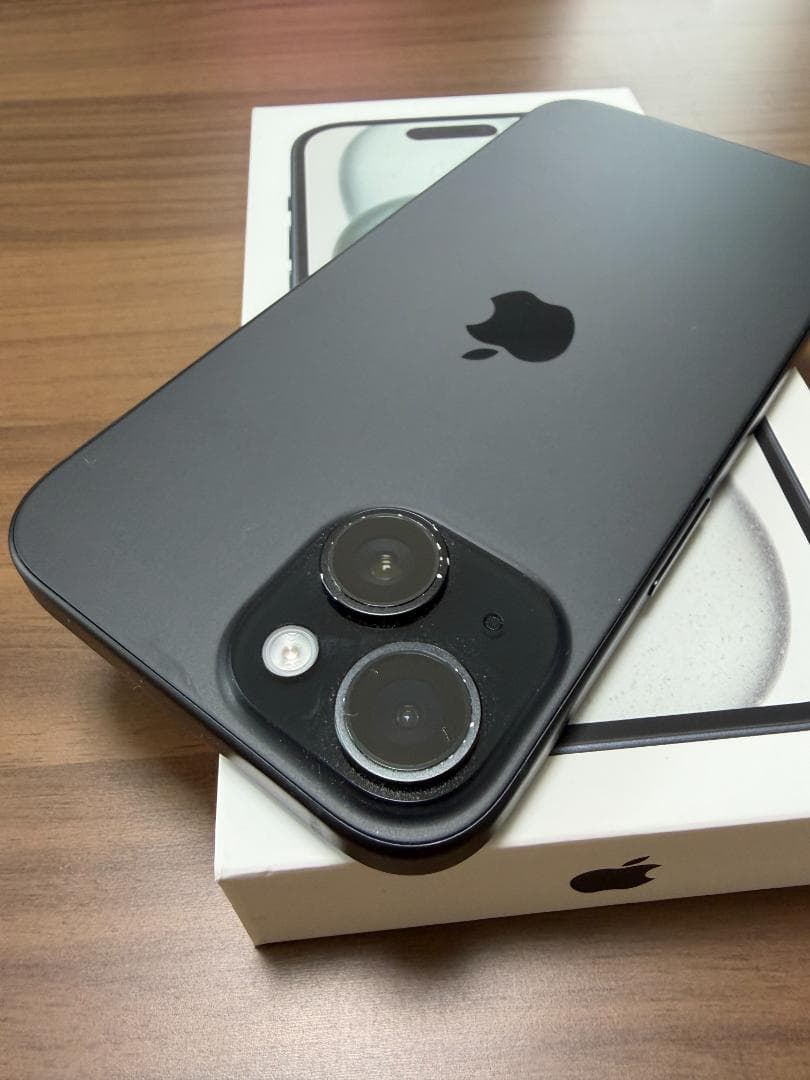 【美品】Apple iPhone 15 ブラック 128GB simフリー
