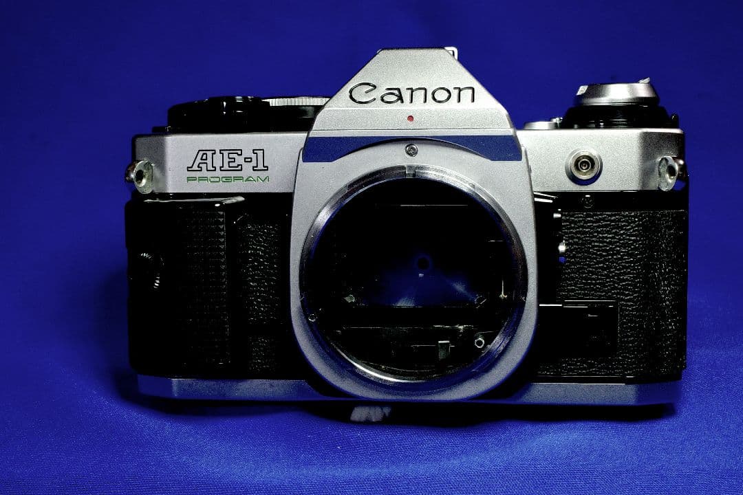 フィルムカメラ Canon AE-1 Program + New FD mm/F