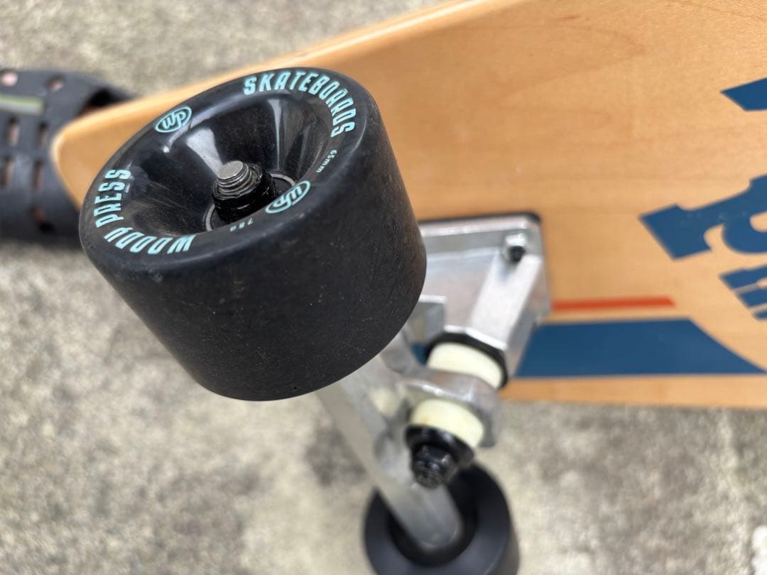 WOODY PRESS 32インチ WOODY32-CARVING