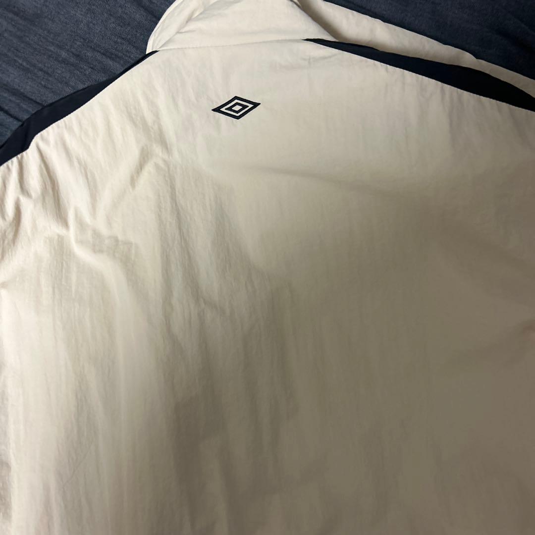 UMBRO ナイロンジャケット ベージュ
