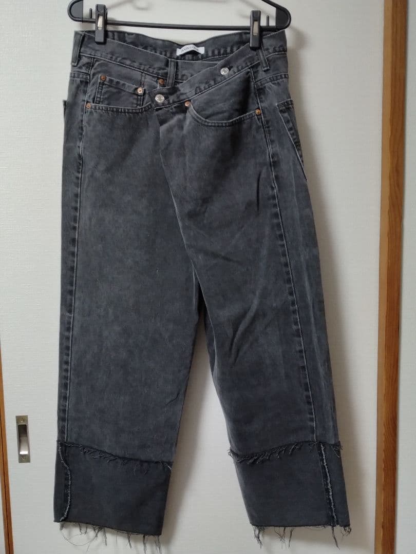 BABYLONE リメイクデニムパンツ　裾フリンジ