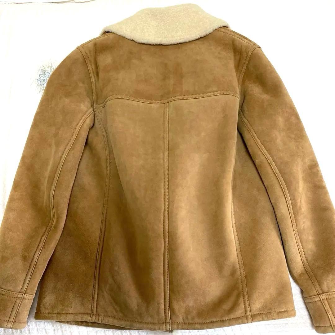 サンローランパリムートンジャケットサイズ44です。