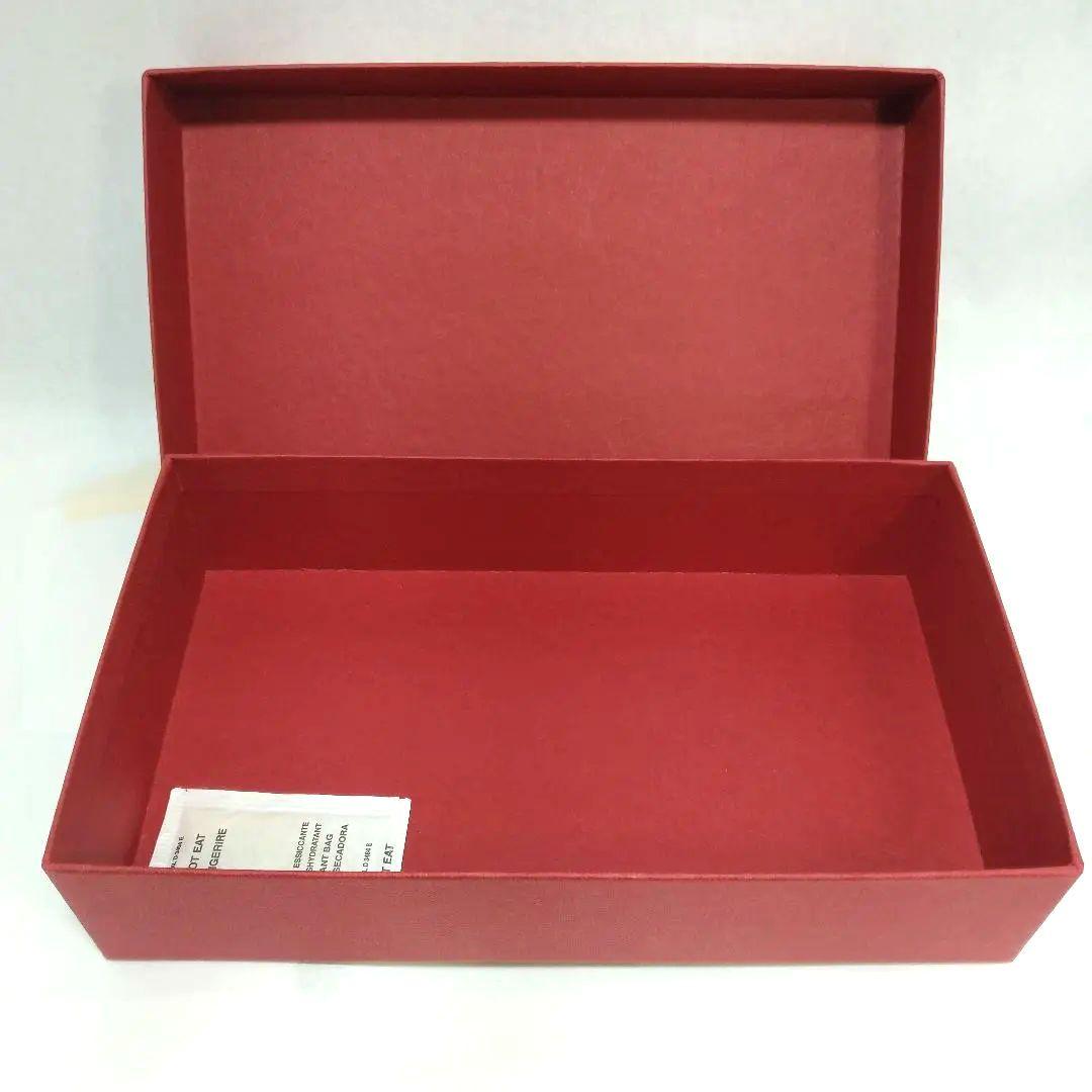 美品 VALENTINO GARAVANI 長財布 スタッズ レザー ネイビー