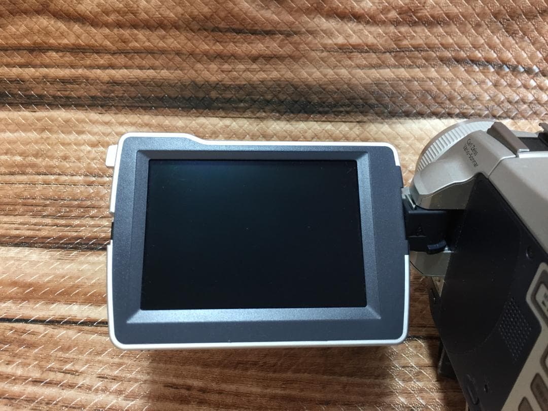 撮影再生ダビングOK　SONY　DCR-TRV27　付属品あり　液晶大画面