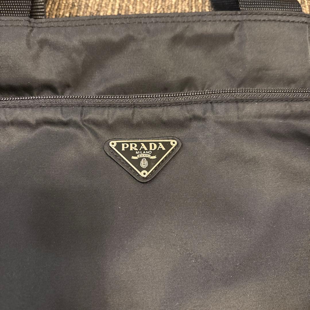 PRADA ブラックナイロントートバッグ