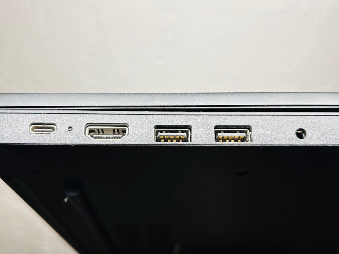 【中古】ThinkPad E585 テンキー、コードつき 初期化済み