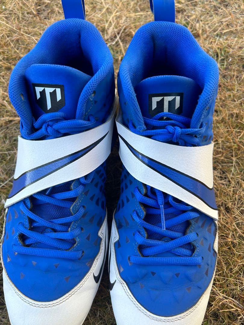 nike 野球　スパイク　トラウトモデル