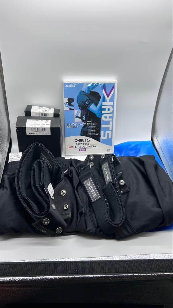 【ほぼ未使用】KAATS カーツ 加圧トレーニングウェア 上下セット DVD付