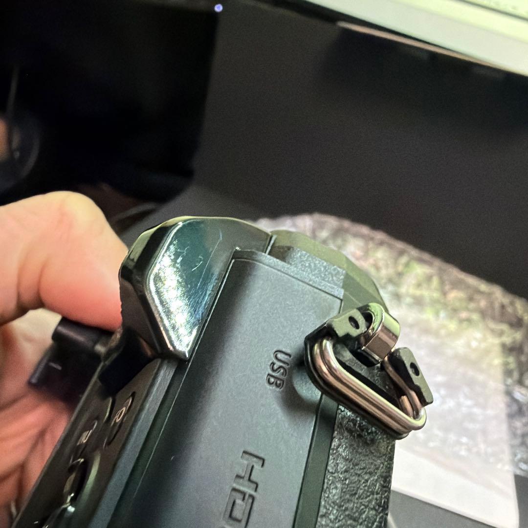 美品OLYMPUS OM-D E-M10 Mark III ダブルズームキット