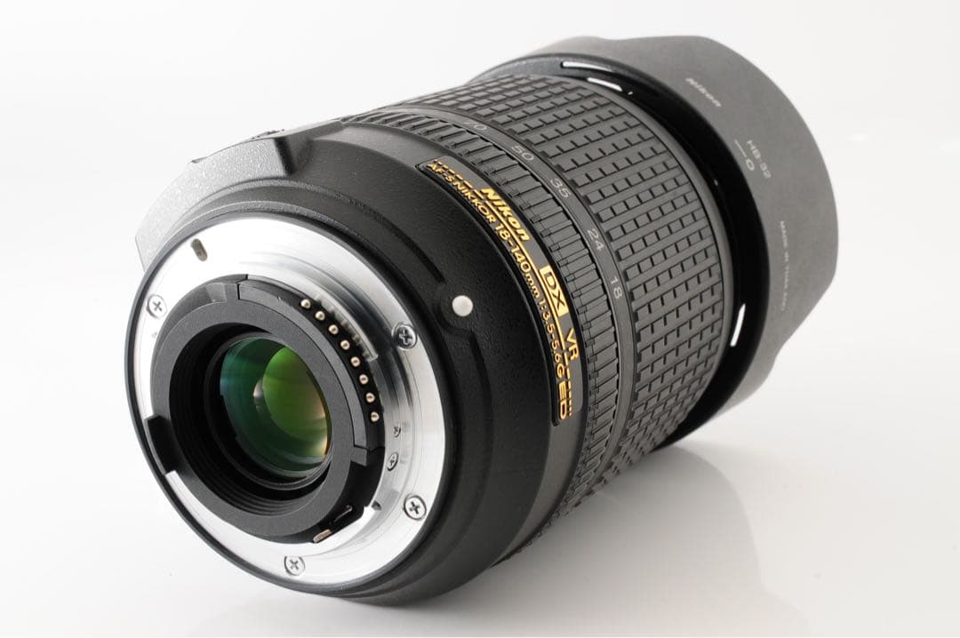 【美品・SC:8,443回】 ニコン Nikon D5500 18-140mm