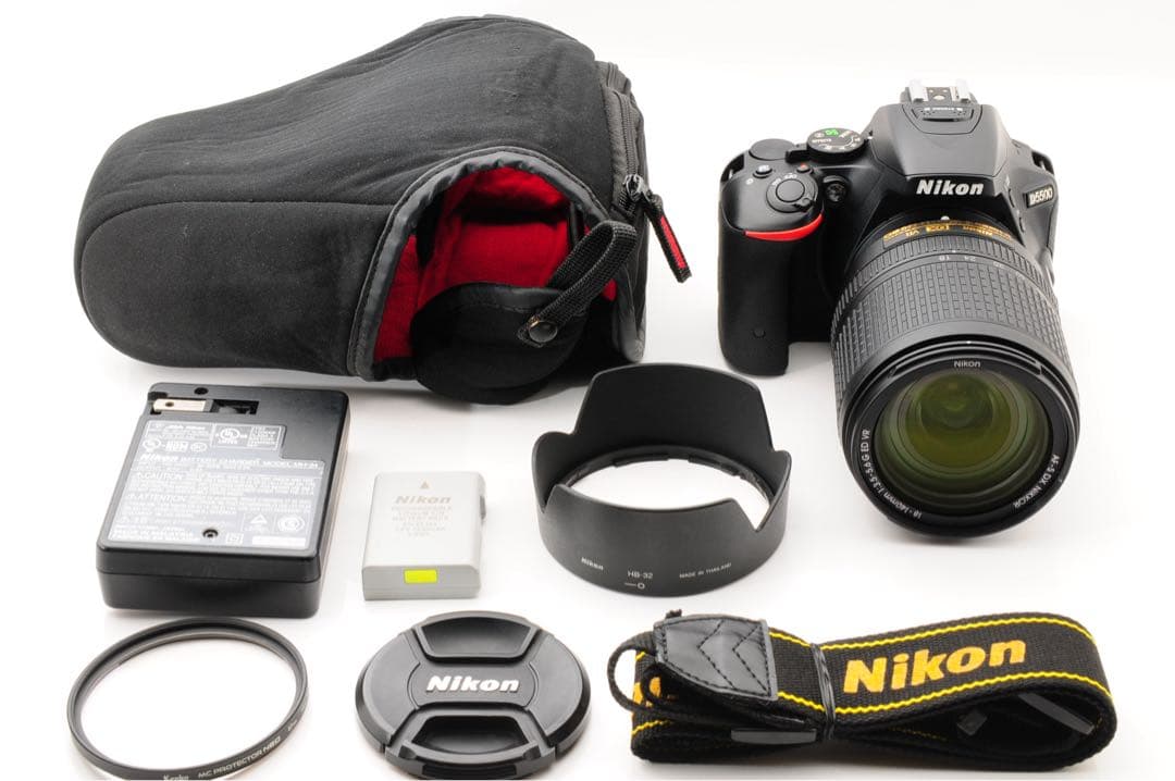 【美品・SC:8,443回】 ニコン Nikon D5500 18-140mm