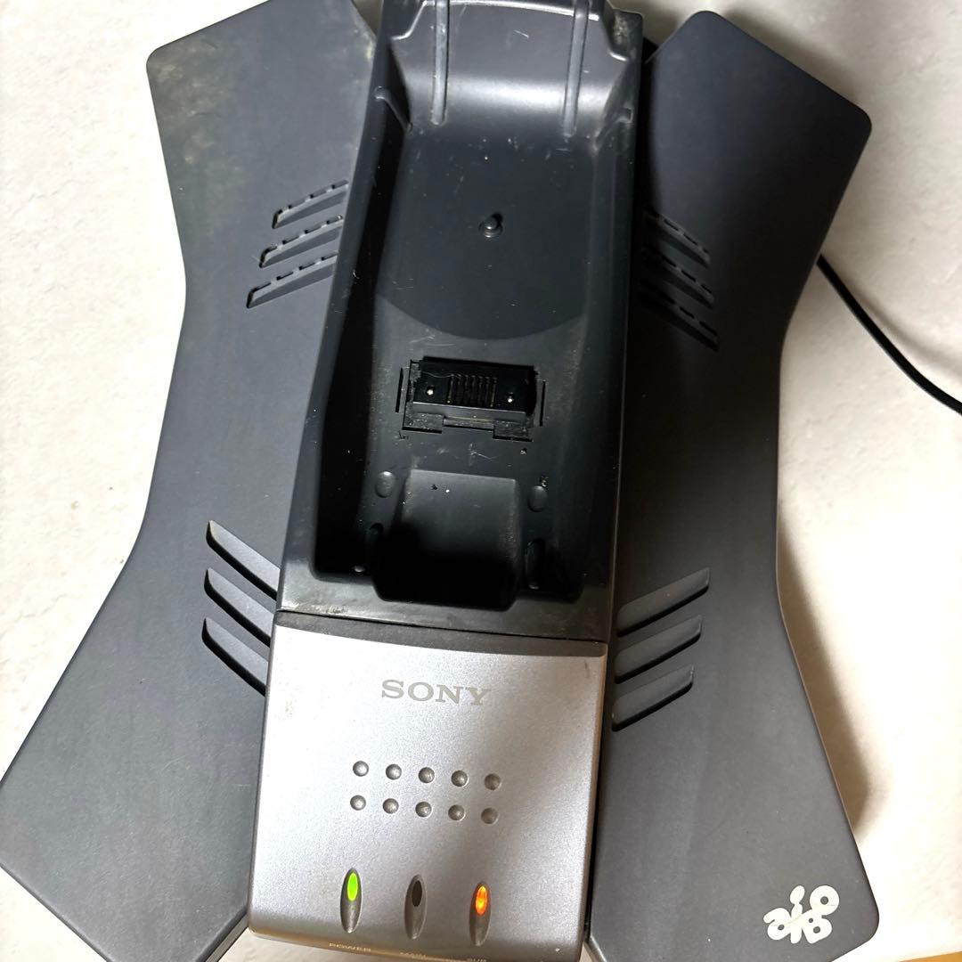 a*1様 SONY AIBO ERS-111 シルバー色　犬　ジャンク品