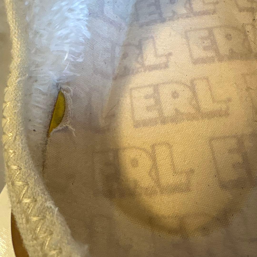 ERL vampsベージュ キャンバス スニーカー