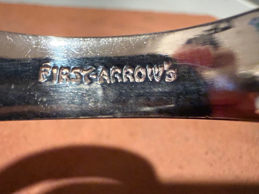 ファーストアローズ　バングル