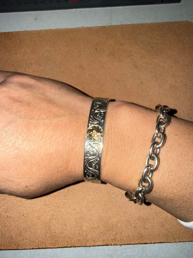 ファーストアローズ　バングル