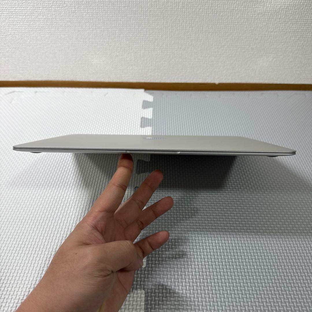 A1534 シルバー MacBook M3 8GB