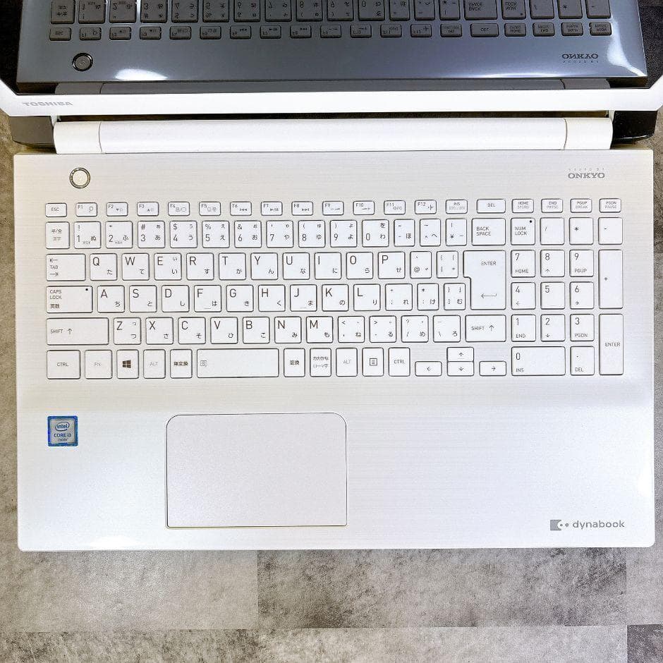 新品SSD480で快適✨キレイな白❣Win11カメラ付 ブルーレイ フルHD薄型