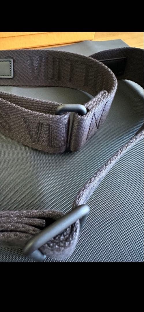 K⭐︎【未使用級極美品】LOUIS VUITTON アルファ・ウェアラブル