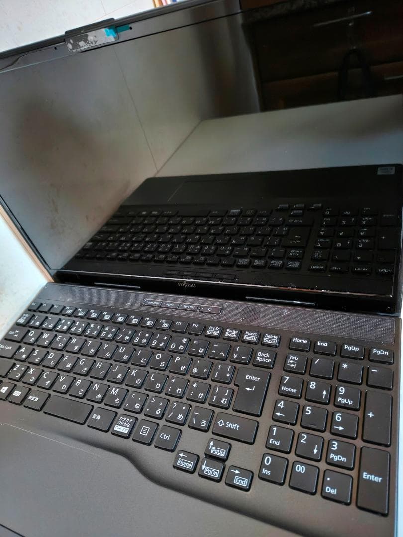 富士通　FMV　LIFEBOOK　Core i5　16GB　SSD 512GB