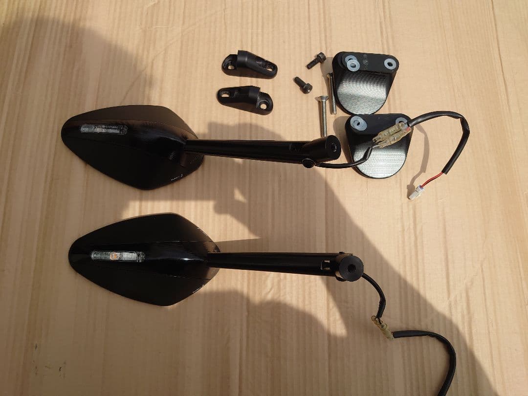 ドゥカティ ss950 リゾマミラー