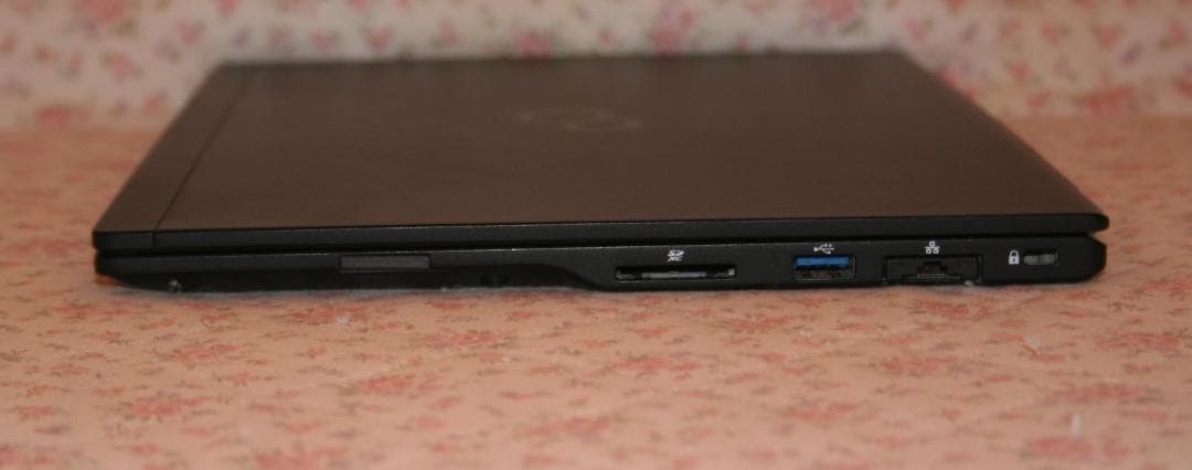 ウルトラ・スリム 富士通 U939／A i5-8365U オフィス365