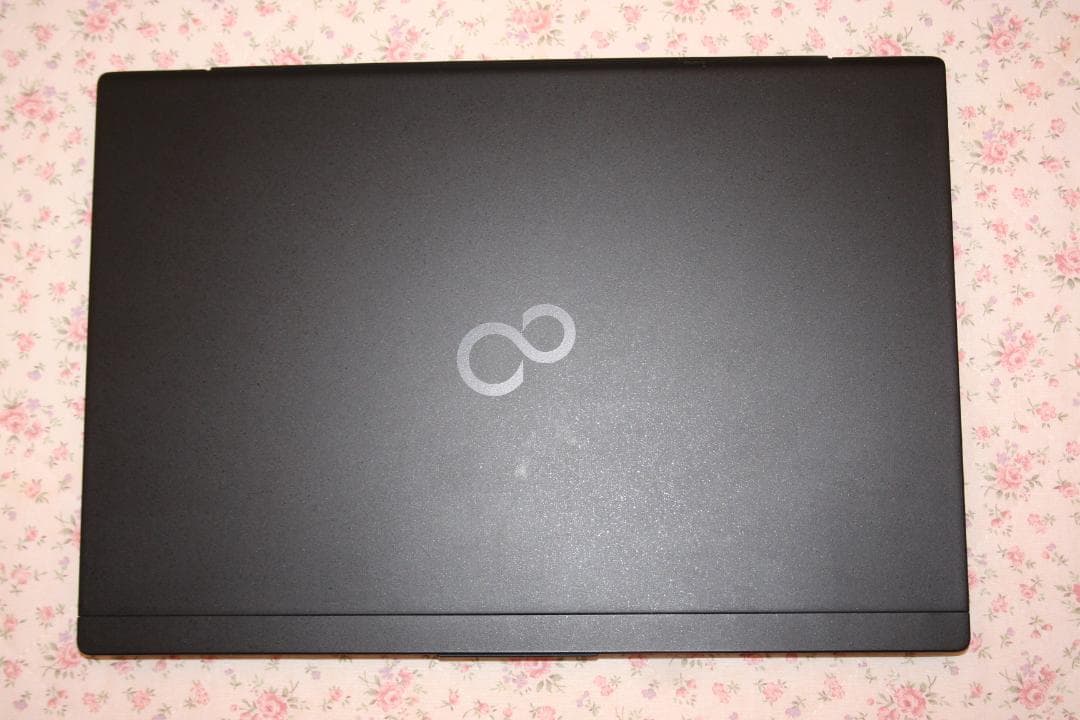 ウルトラ・スリム 富士通 U939／A i5-8365U オフィス365