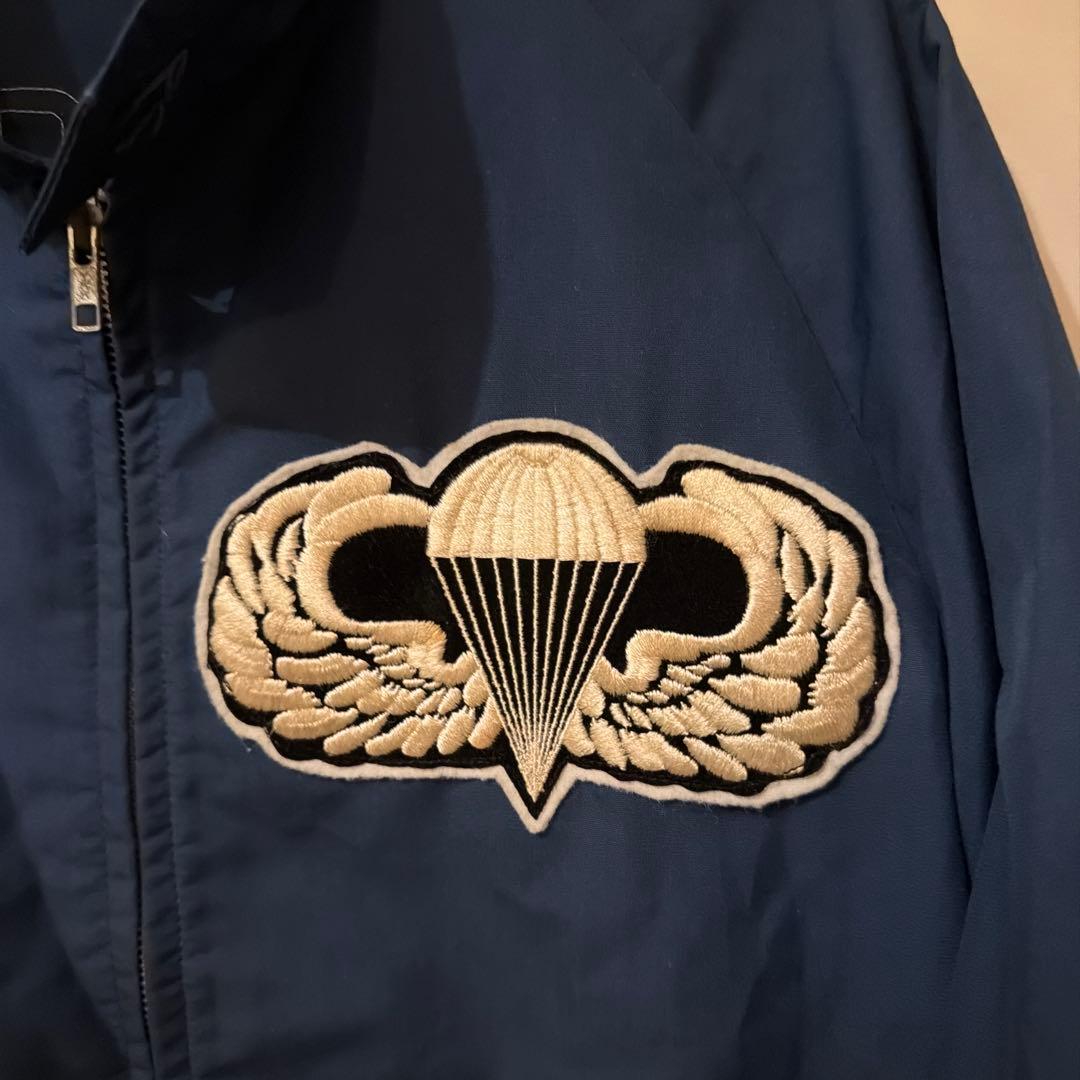 ネイビー ナイロンジャケット パラシュート刺繍