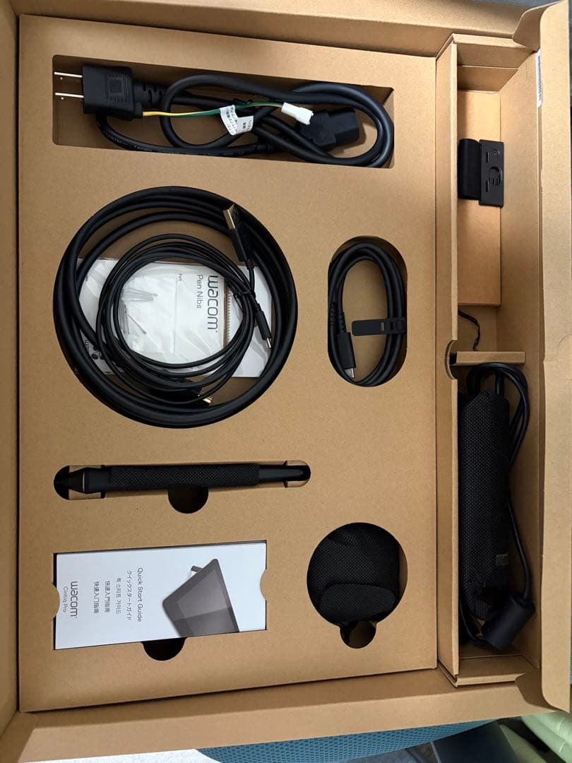 Wacom 本体 Cintiq Pro 16インチ　2021 純正スタンド