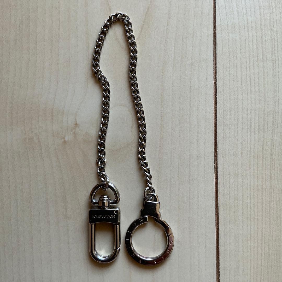 LOUIS VUITTON チェーン付きキーホルダー