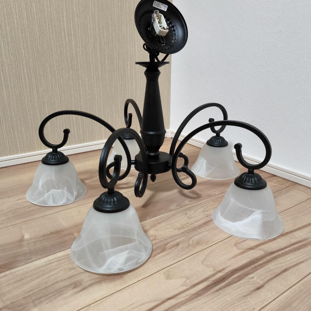 天井照明　シャンデリア　５灯　マッドブラック　クロティルド