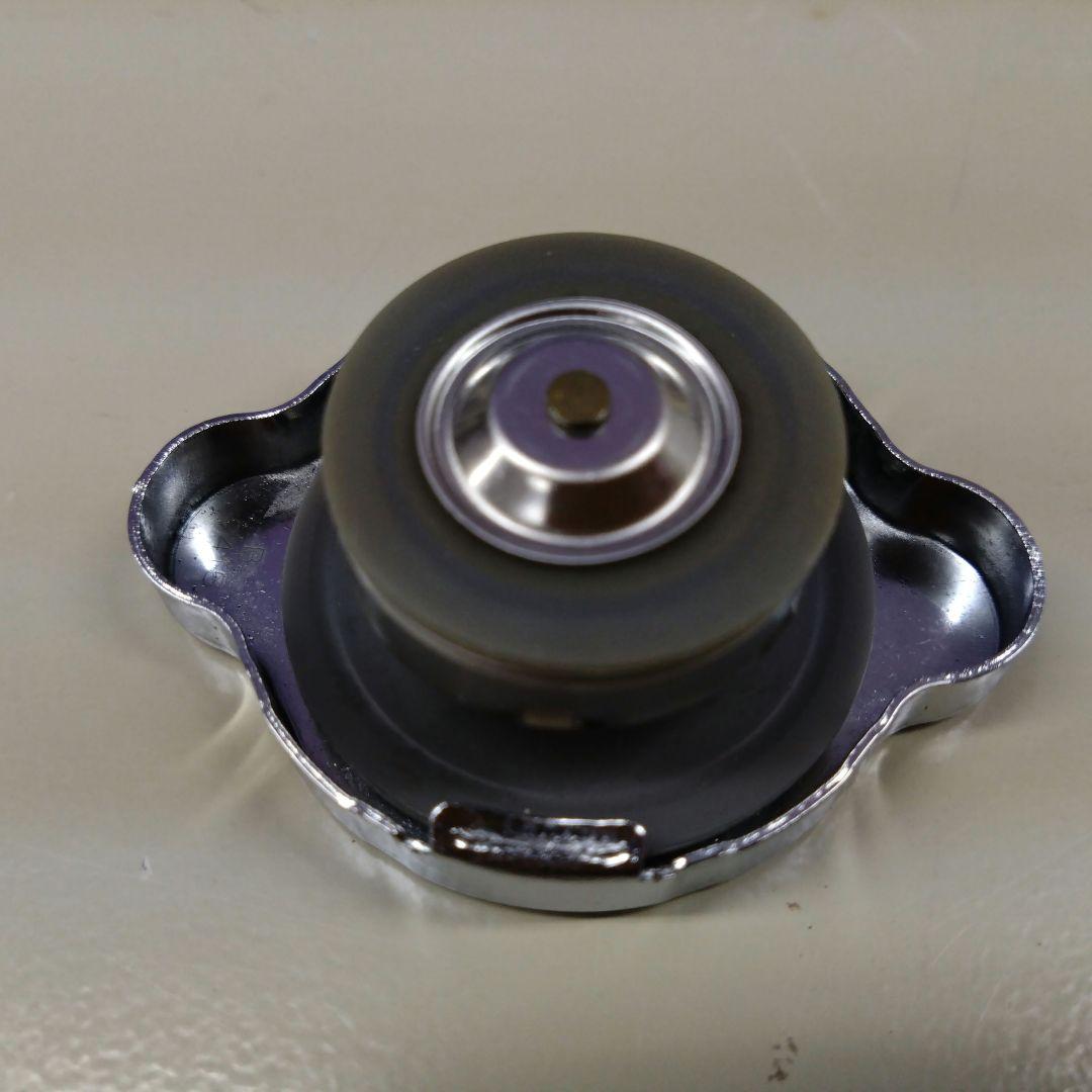 STI　オイルフィラーキャップ　ラジエーターキャップ　バルブキャップセット