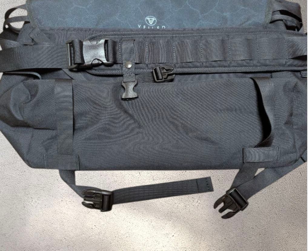 VEILED ベイルド メッセンジャーバッグ ショルダーバッグ ビジネスバッグ