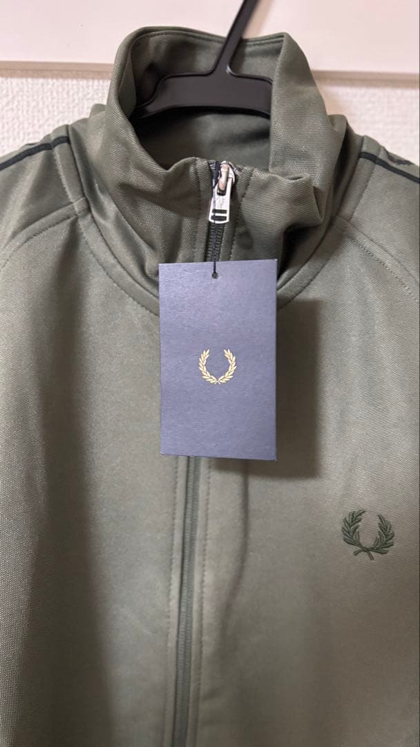 Fred Perry オリーブ ジップアップジャケット
