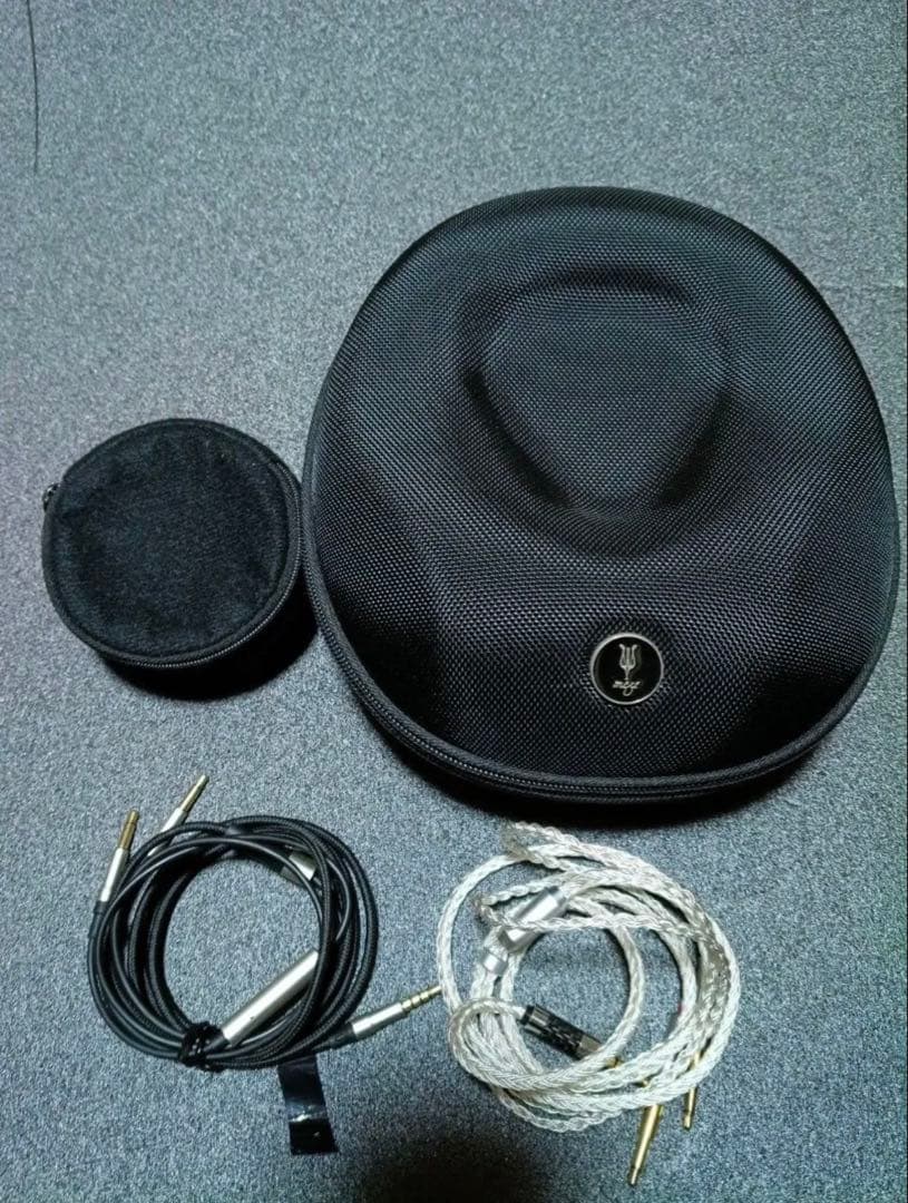ヘッドホン Meze audio 99 NEO