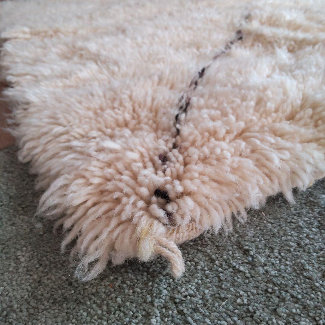 ベニワレン(モロッコ) アイボリー ウールラグ ダイヤモンド模様