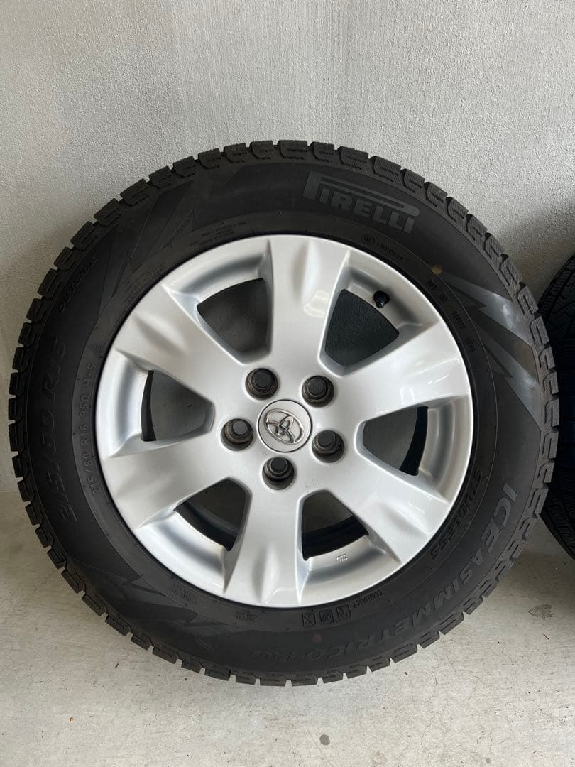 トヨタ　マークXジオ　純正ホイール　215/60R16 スタッドレス