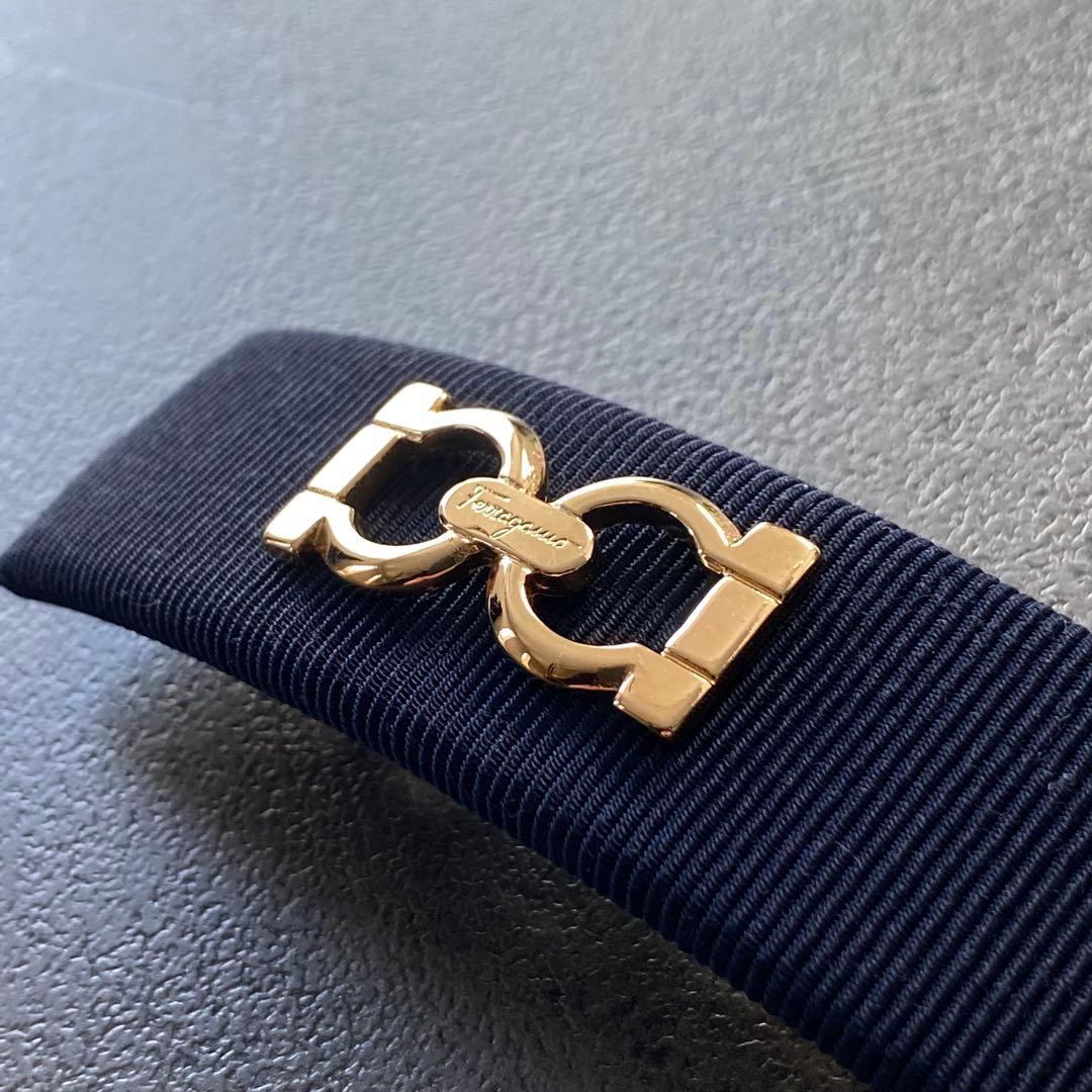 Salvatore Ferragamo バレッタ　ガンチーニ　ネイビー　ゴールド