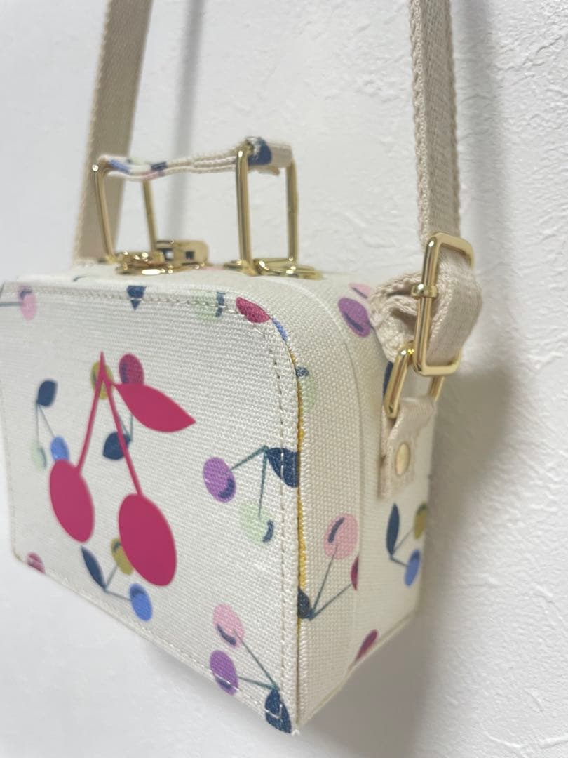 新品　ボンポワン　トランクバック