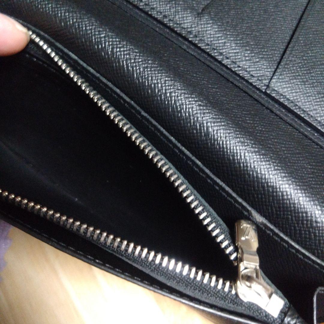 LOUIS VUITTON　ルイ・ヴィトン　タイガ