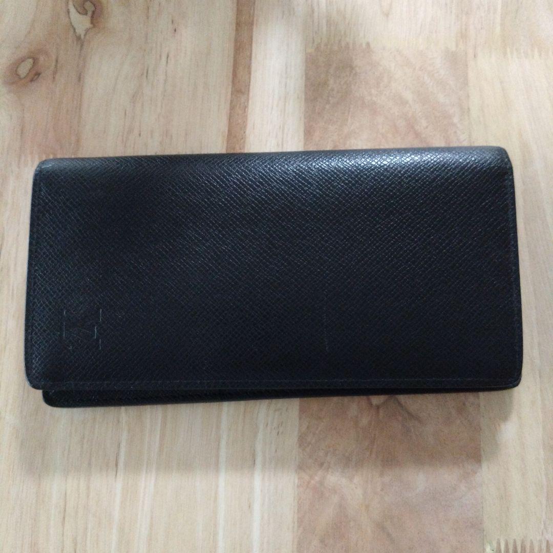 LOUIS VUITTON　ルイ・ヴィトン　タイガ