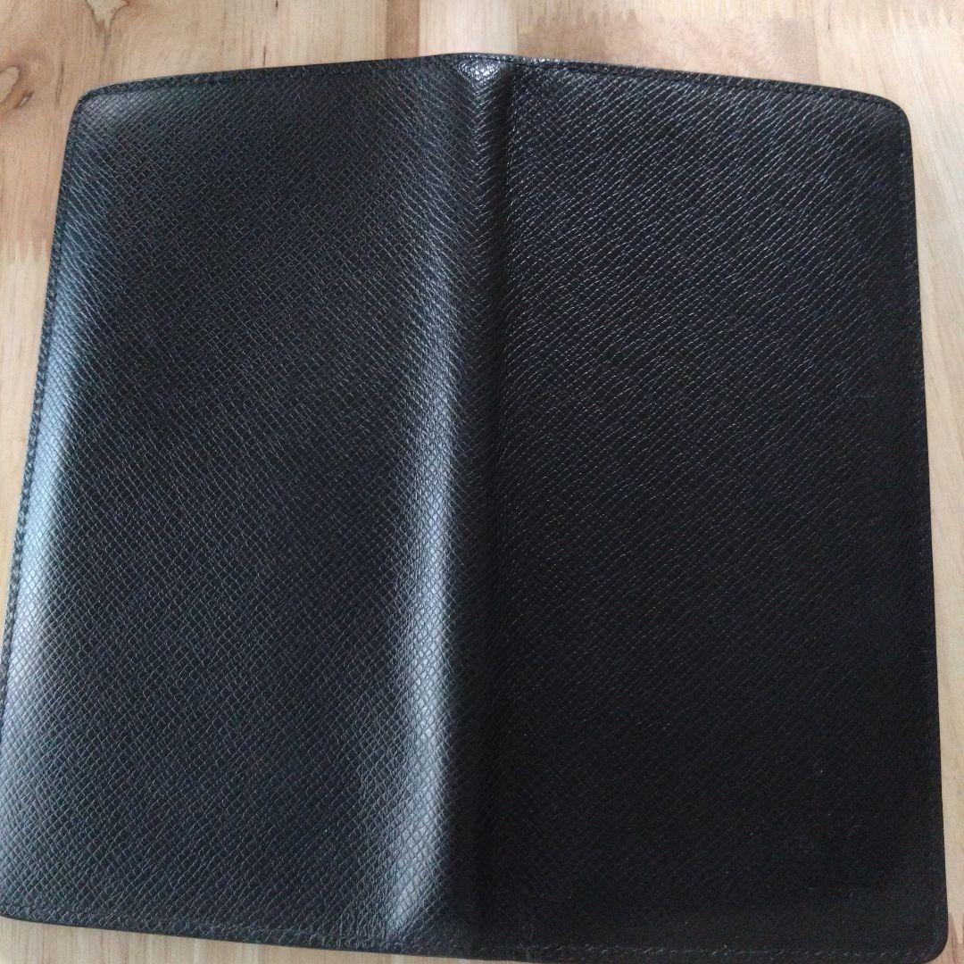 LOUIS VUITTON　ルイ・ヴィトン　タイガ