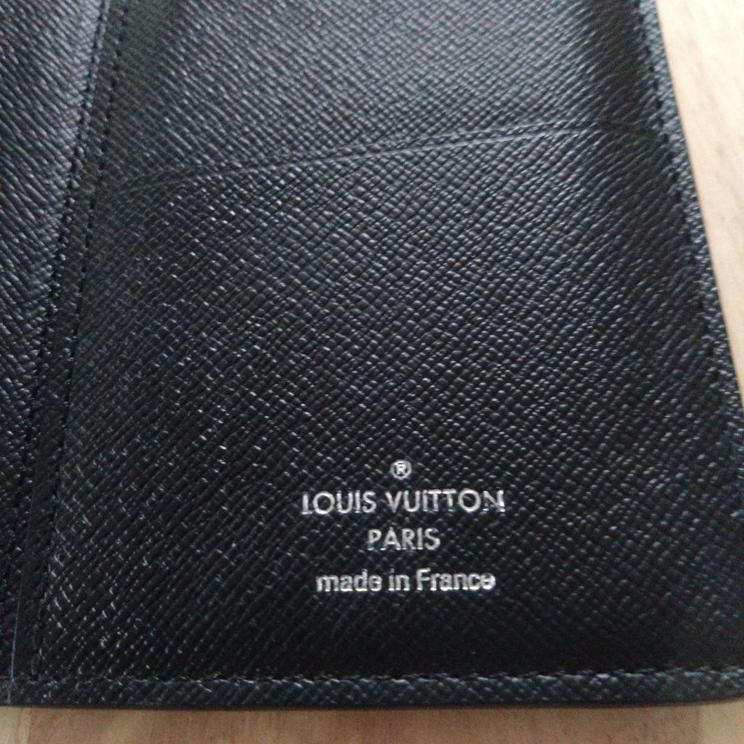 LOUIS VUITTON　ルイ・ヴィトン　タイガ