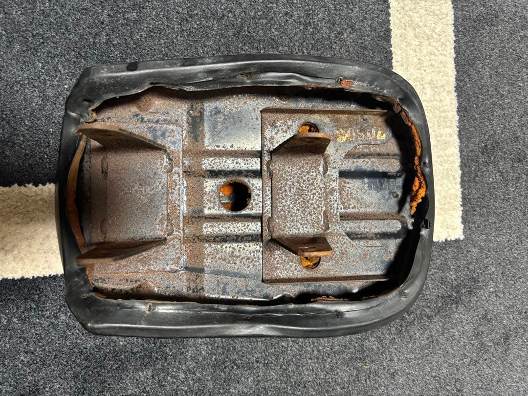 HONDA 4Lモンキー 純正　当時物　シート