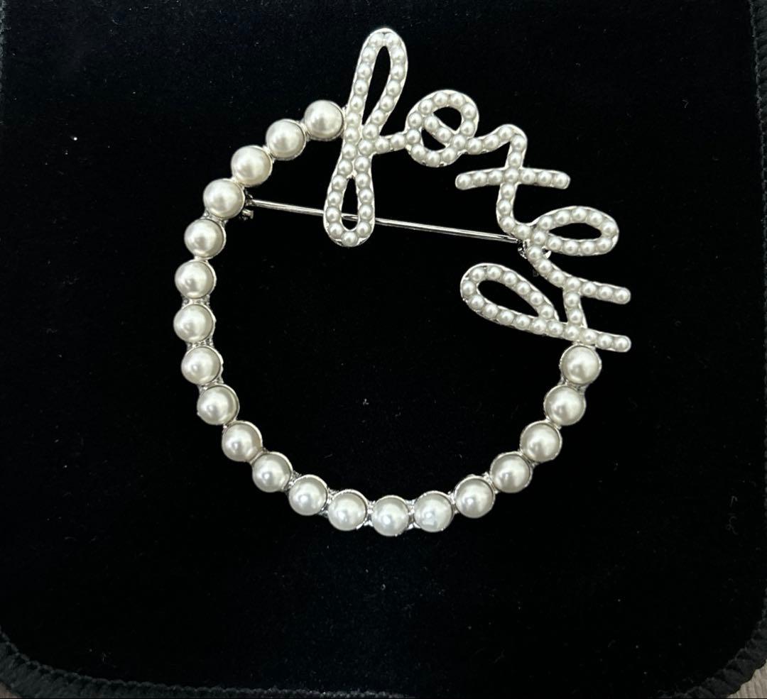 フォクシー　ブローチ　パール　44319 BROOCH \"ANNEAU\"