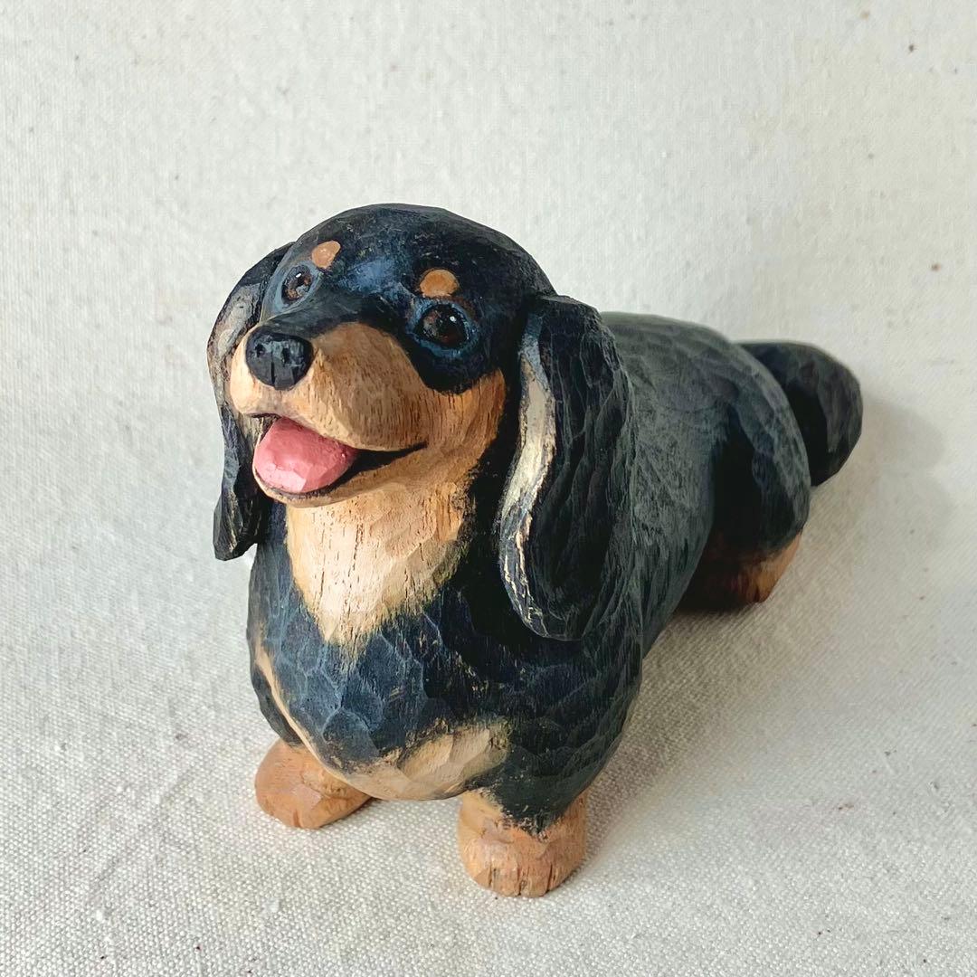 シ*ウ様 木彫り　ダックスフント(ブラック&タン)