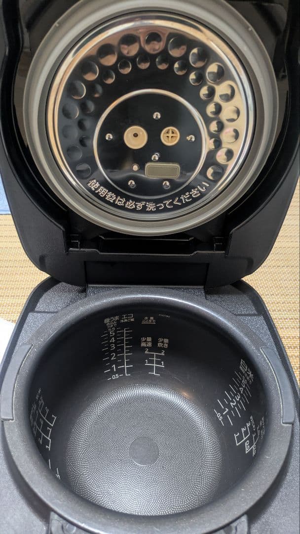 中古　TIGER IHジャー炊飯器 5.5合炊き　JPI-S100
