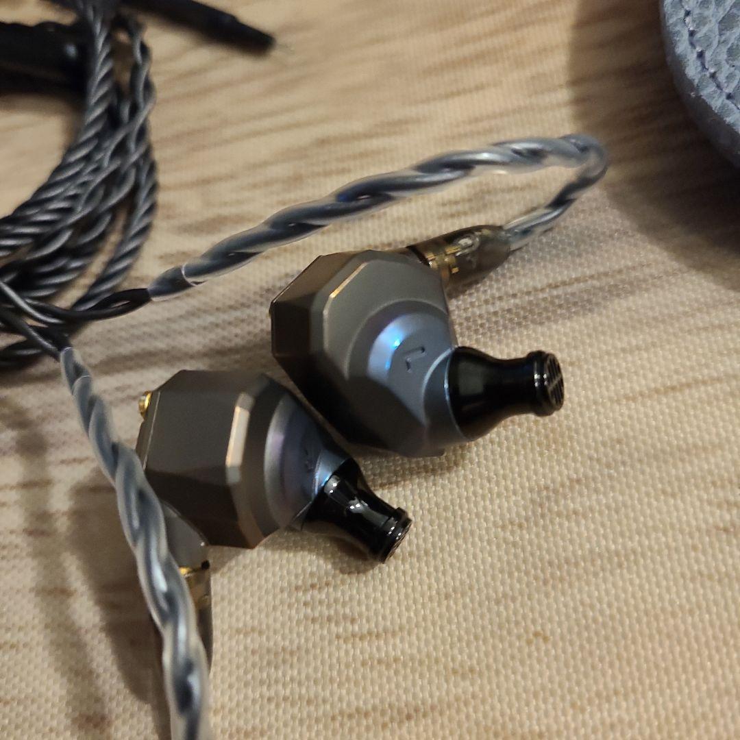 イヤホン Campfire Audio Moon Rover