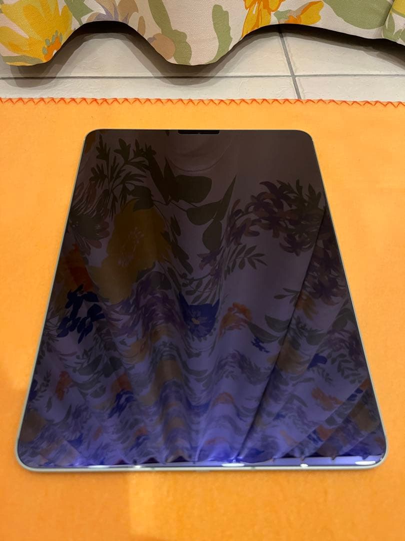 iPad本体 iPad Air 4 64GB Wi-Fi + Cellular 10.9