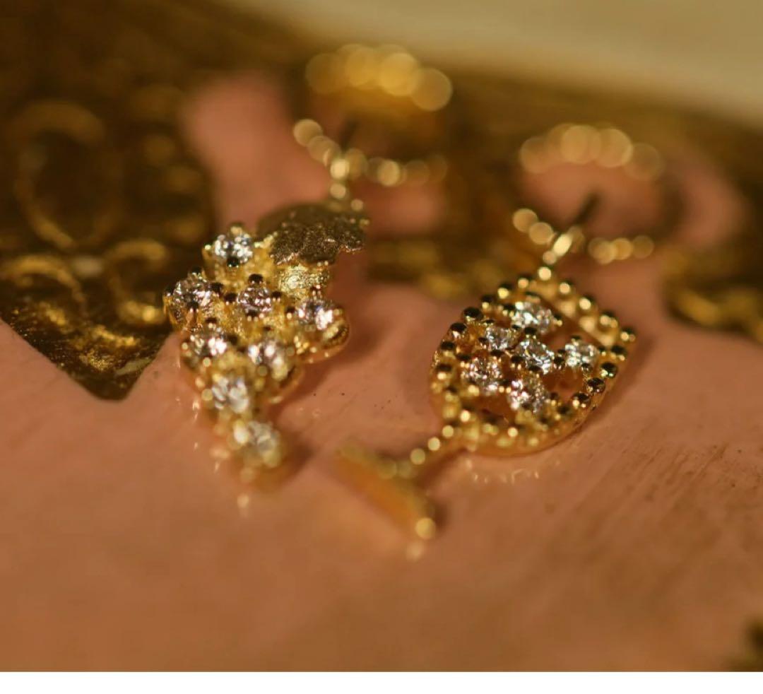 クアラントット ブドウモチーフ ピアス(片耳用)右耳用