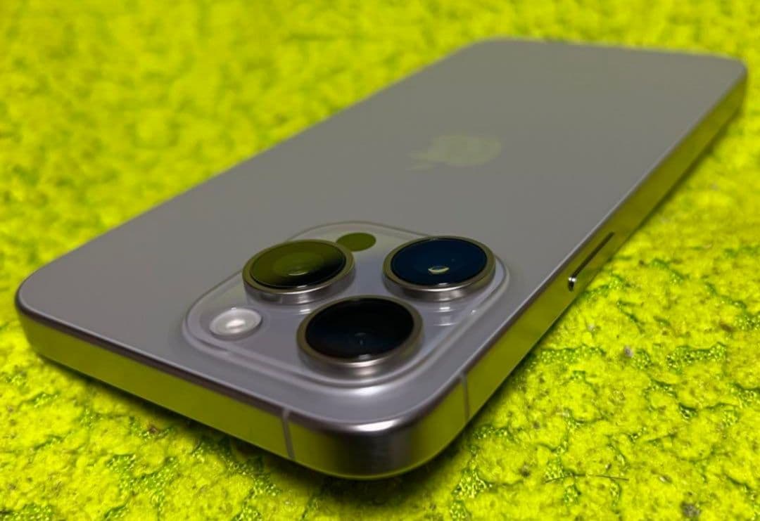 ★ストレージ１ＴＢ★２０２６年４月迄保証有★iPhone１５pro MAX★美品